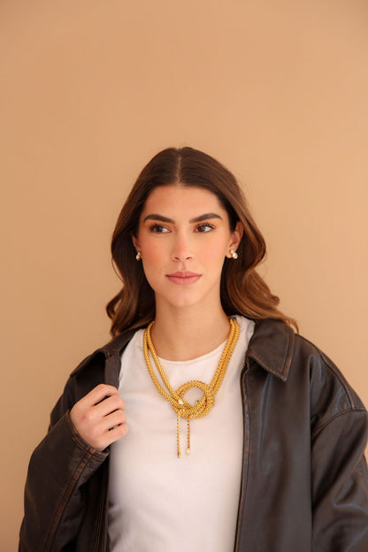 Collar Knot